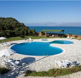 3 bedroom seaside villa with pool & jacuzzi, near Acharavi, sleeps 6